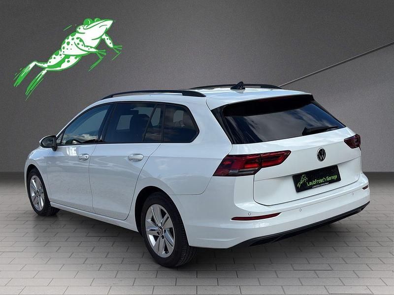 Gebraucht VW Golf VIII Life 110 PS (80 kW) 2021 Kombi