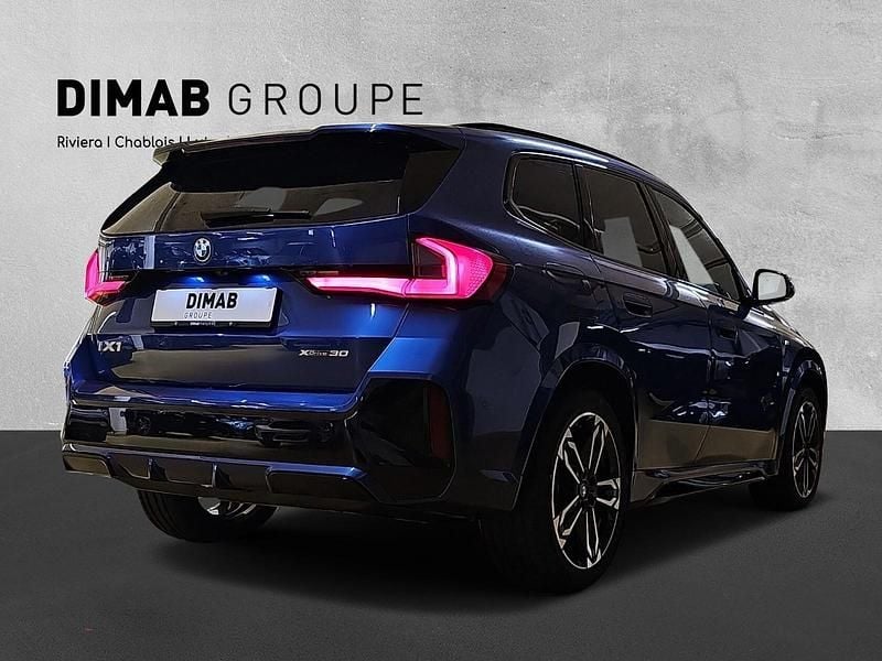 Gebraucht BMW iX1 M Sport 225 kW (306 PS) 2023 Blau SUV