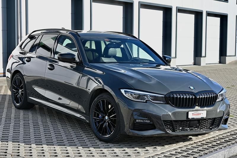 Gebraucht BMW 330e M Sport 292 PS (214 kW) 2021 Kombi