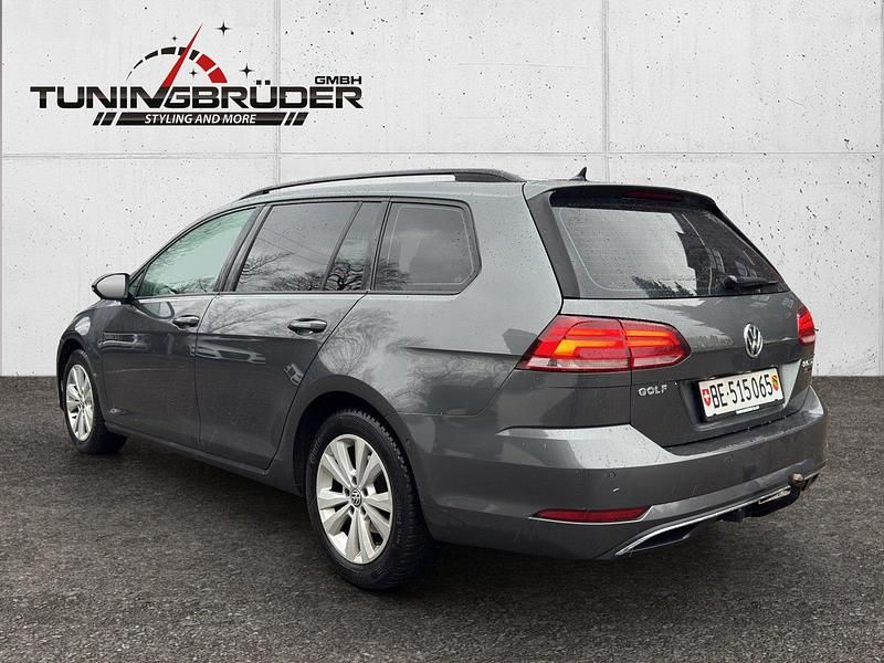 Gebraucht VW Golf VII Comfortline 150 PS (110 kW) 2018 Kombi