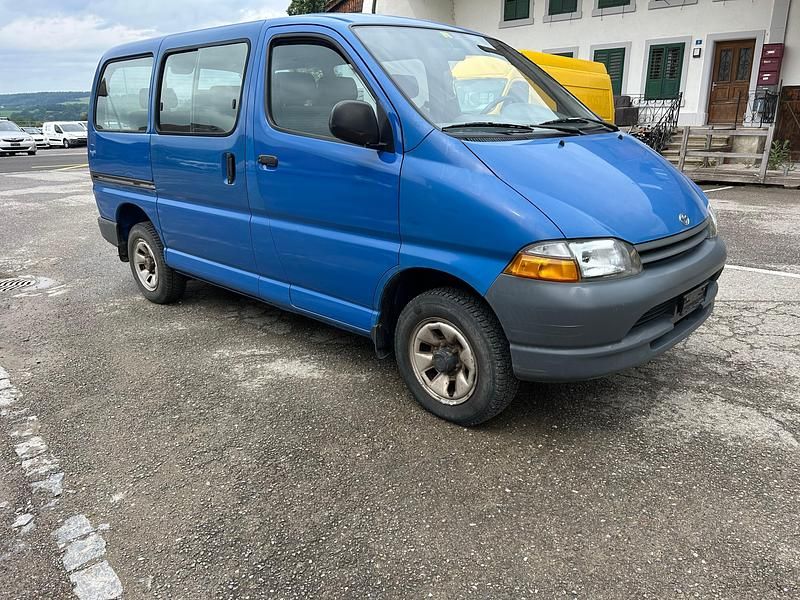 Gebraucht 1998 Toyota HiAce Van | CHF 7’300 - Bild 1/4