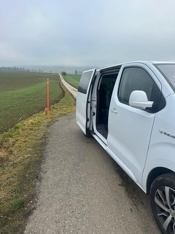Gebraucht Toyota Proace Verso Comfort 100 kW (136 PS) 2023 Kombi