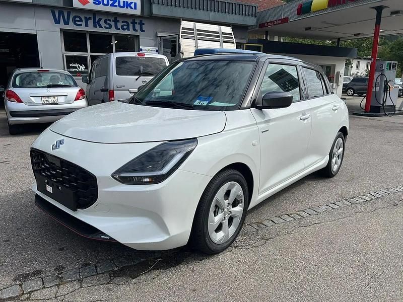 Neu Suzuki Swift 82 PS (60 kW) 2025 Weiss Kleinwagen