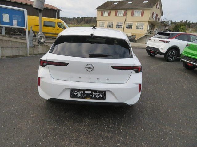 Gebraucht Opel Astra 130 PS (95 kW) 2024 Limousine