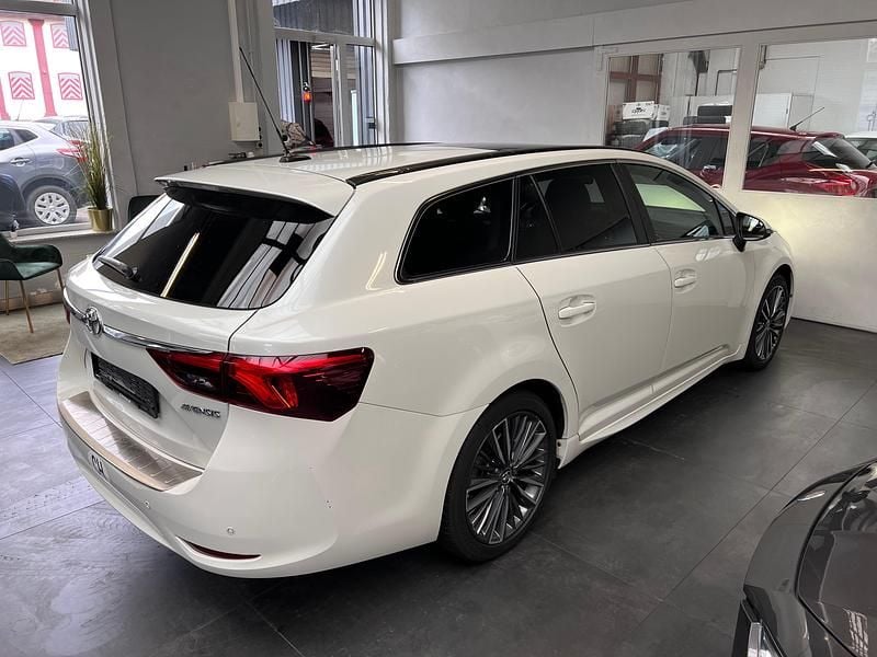 Gebraucht Toyota Avensis Trend 152 PS (111 kW) 2017 Kombi