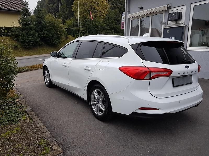 Gebraucht Ford Focus Cool & Connect 125 PS (91 kW) 2019