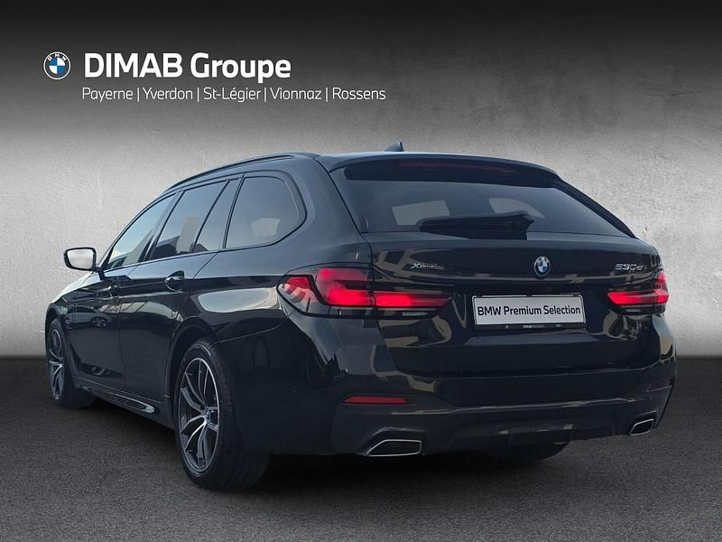 Gebraucht BMW 530e M Sport 292 PS (214 kW) 2024 Schwarz Limousine