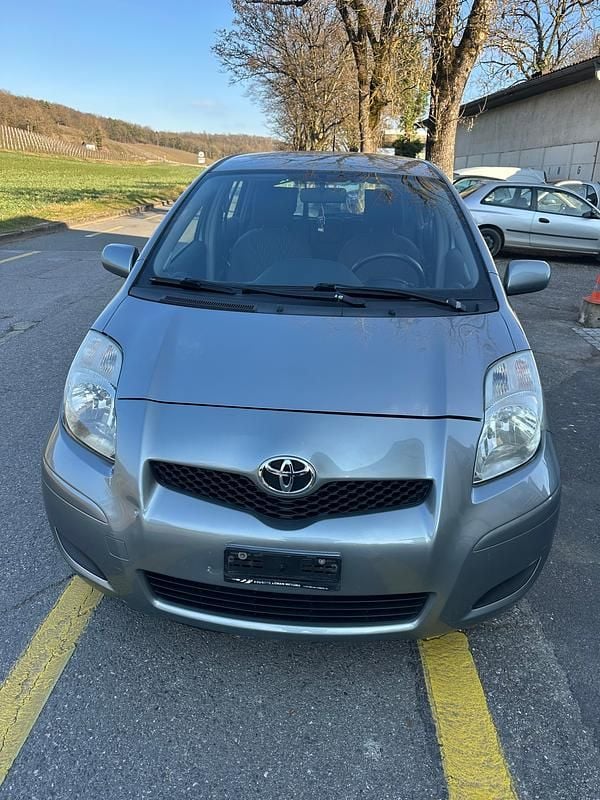 Gebraucht 2009 Toyota Yaris Premium | CHF 4’990 (Guter Preis) - Bild 1/4