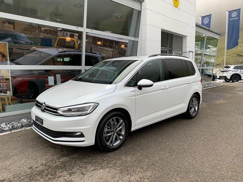 Gebraucht 2024 VW Touran Comfortline Van / Kleinbus | CHF 36’400 (Teuer) - Bild 1/4