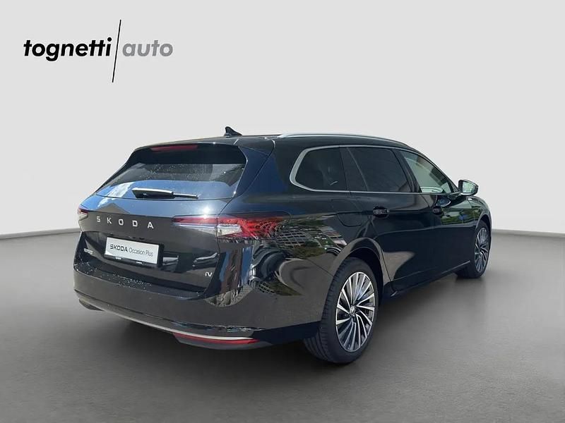 Gebraucht Skoda Superb LAURIN & KLEMENT 204 PS (150 kW) 2025 Schwarz Kombi