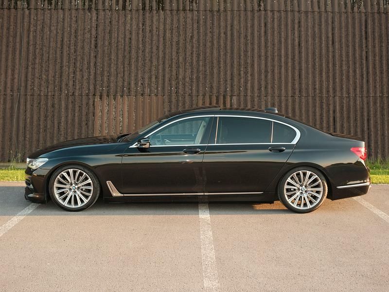 Gebraucht BMW 730L Executive 265 PS (194 kW) 2016 Limousine
