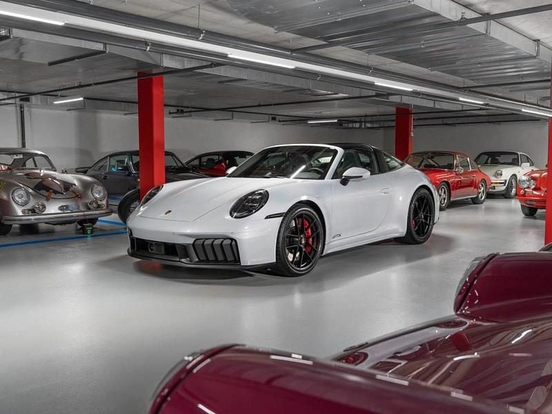 Gebraucht Porsche 911 541 PS (397 kW) 2025 Cabrio