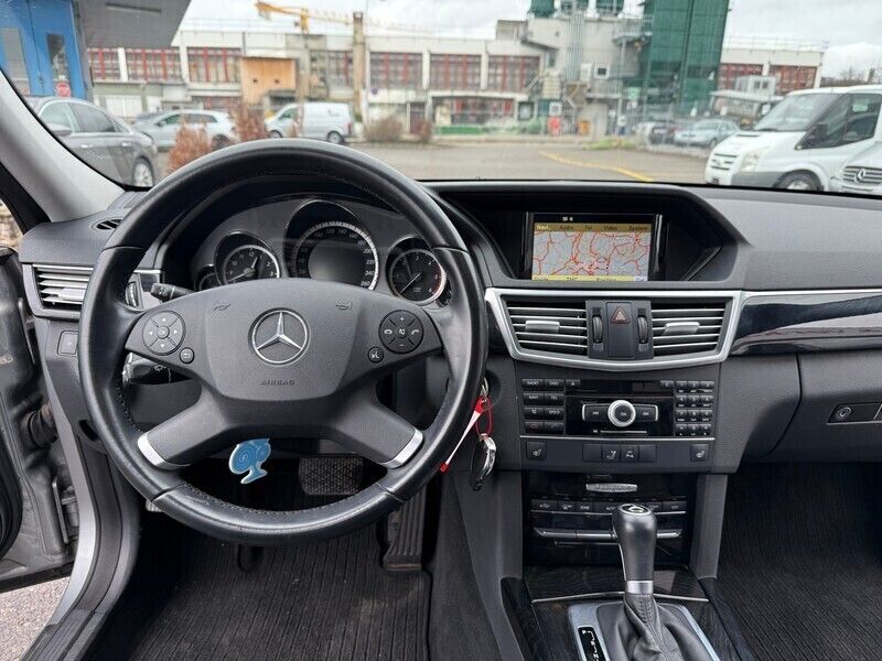 Gebraucht Mercedes E220 Avantgarde 170 PS (125 kW) 2011