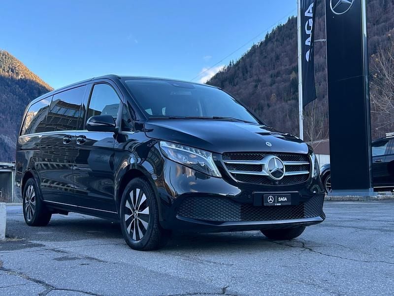 Gebraucht 2023 Mercedes V250 Avantgarde Van / Kleinbus | CHF 52’900 (Superpreis) - Bild 1/4