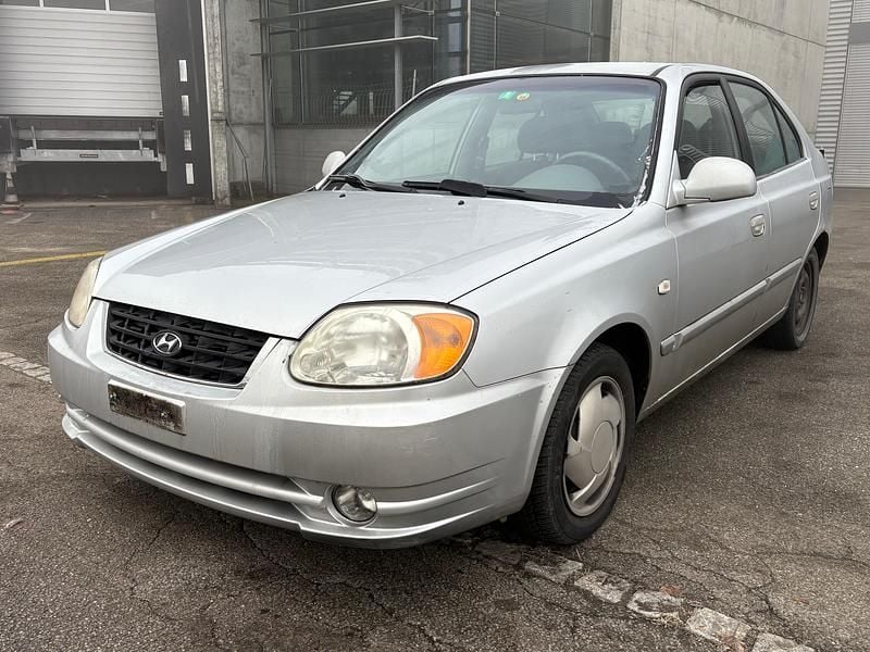 Gebraucht 2003 Hyundai Accent GLS | CHF 1’450 - Bild 1/4