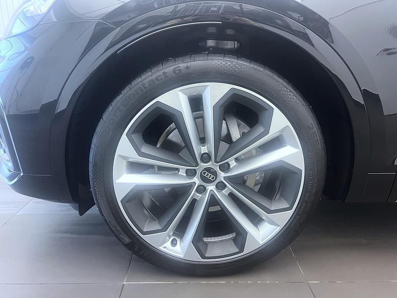 Gebraucht Audi Q5 Black Edition 265 PS (194 kW) 2022 Schwarz SUV