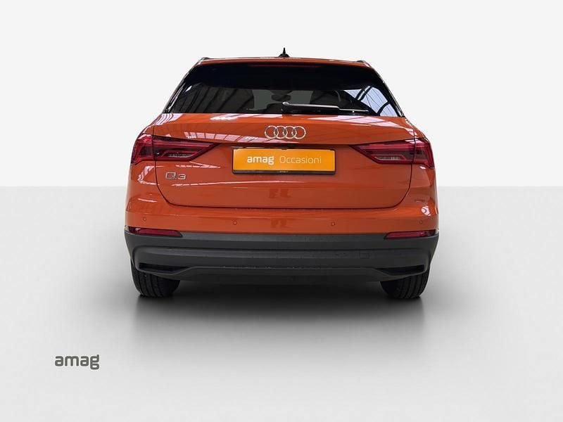 Gebraucht Audi Q3 Attraction 150 PS (110 kW) 2021 Pulsorange SUV