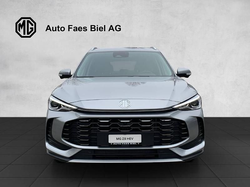 Neu MG ZS Luxury 197 PS (144 kW) 2026 Silber SUV