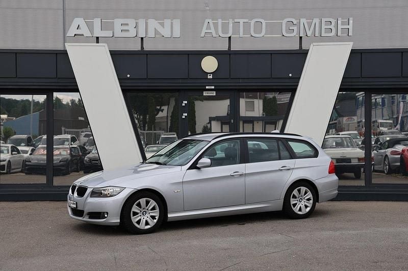 Gebraucht BMW 318 Sport Line 143 PS (105 kW) 2011 Kombi