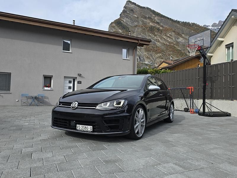 Gebraucht 2016 VW Golf VII R | CHF 21’900 (Guter Preis) - Bild 1/4