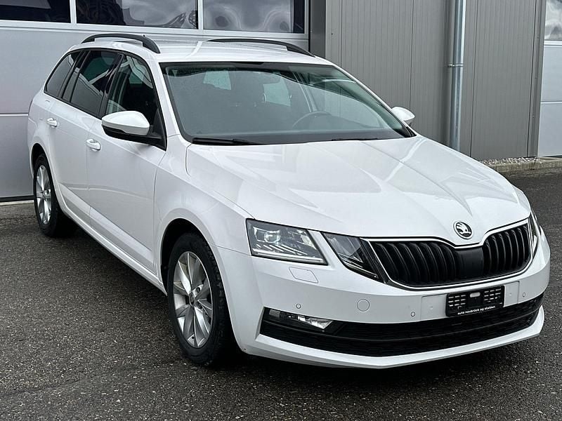 Gebraucht Skoda Octavia Ambition 115 PS (84 kW) 2019 Kombi