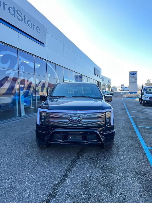 Gebraucht Ford F-150 336 kW (457 PS) 2023 Blau Abholung