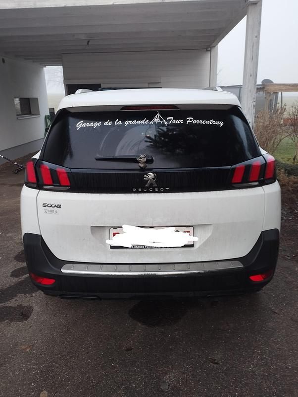 Gebraucht Peugeot 5008 Allure 130 PS (95 kW) 2019 SUV