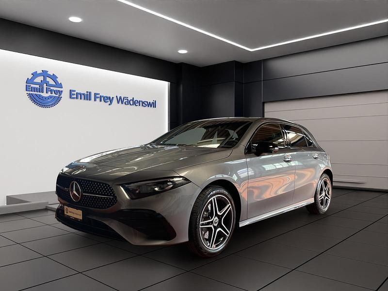 Grau Neu 2025 Mercedes A250 AMG line Limousine | CHF 50’850 (Fairer Preis) - Bild 1/3