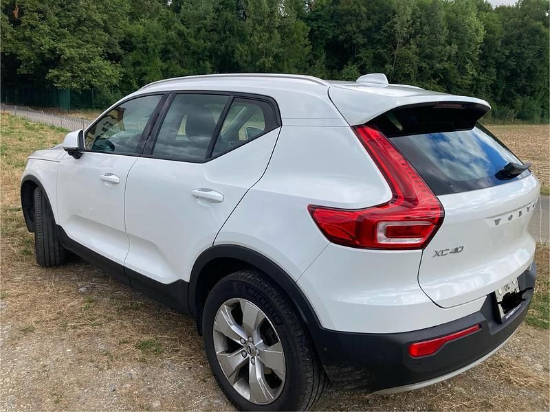 Gebraucht 2020 Volvo XC40 Momentum SUV | CHF 17’900 (Guter Preis) - Bild 1/4