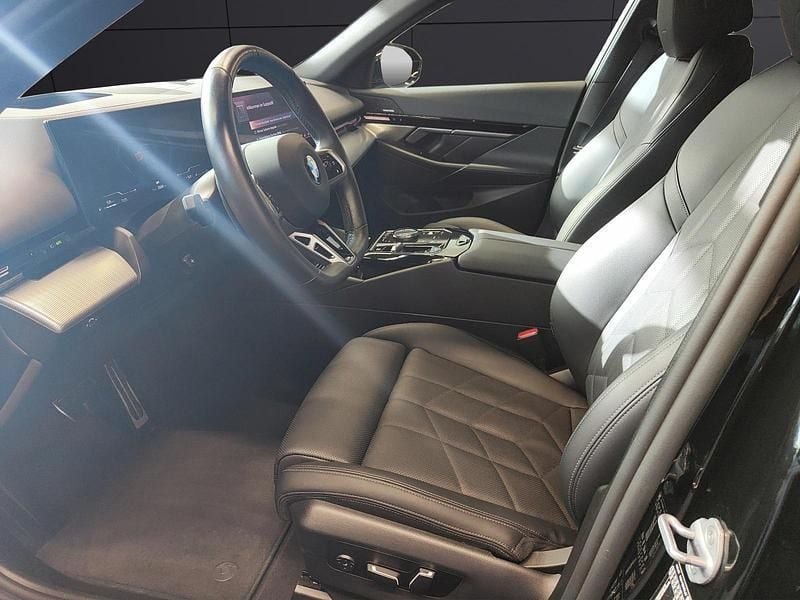 Gebraucht BMW 520 Comfort Edition 208 PS (152 kW) 2024 Kombi