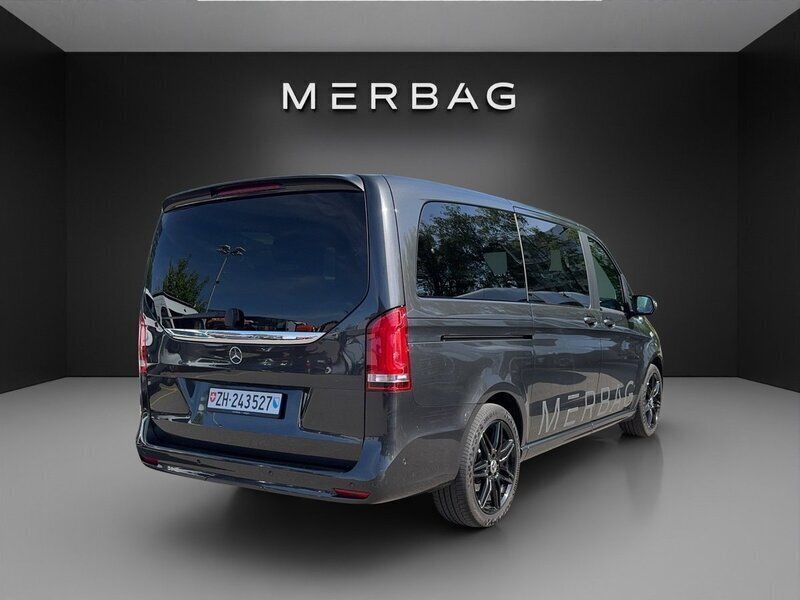 Gebraucht Mercedes V300 Avantgarde 239 PS (175 kW) 2022 Grau Van / Kleinbus