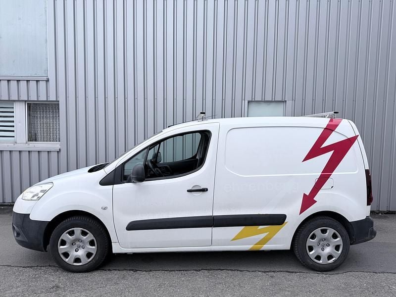 Gebraucht Peugeot Partner Active 92 PS (67 kW) 2014