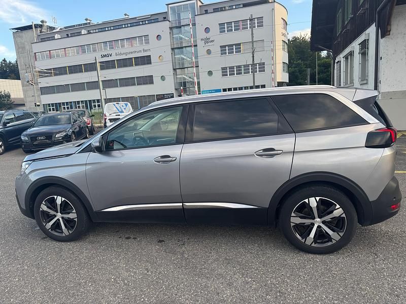 Gebraucht Peugeot 5008 Business-Line 130 PS (95 kW) 2020 SUV