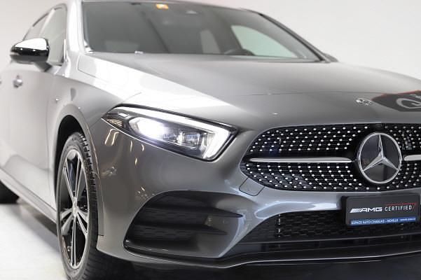 Gebraucht Mercedes A250 AMG line 160 PS (117 kW) 2020 Grau Limousine