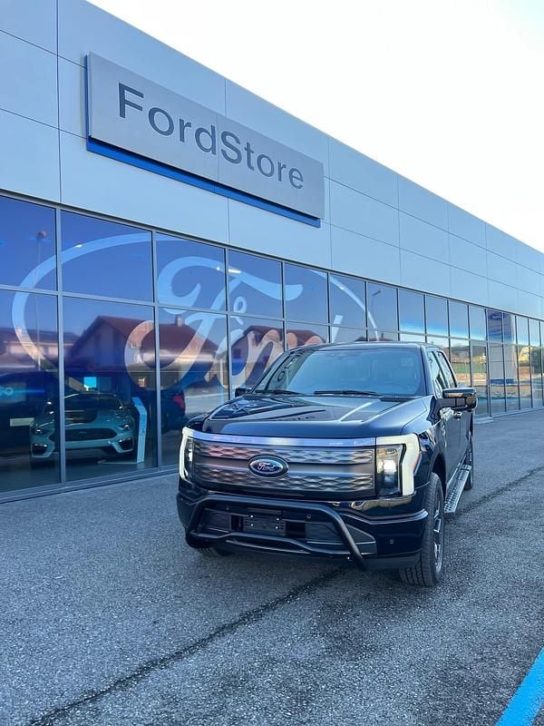 Gebraucht Ford F-150 336 kW (457 PS) 2023 Blau Abholung