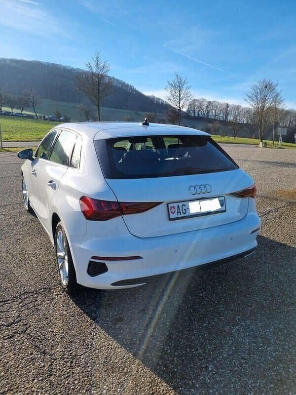 Gebraucht Audi A3 Sportback e-tron Attraction 150 PS (110 kW) 2021 Kleinwagen