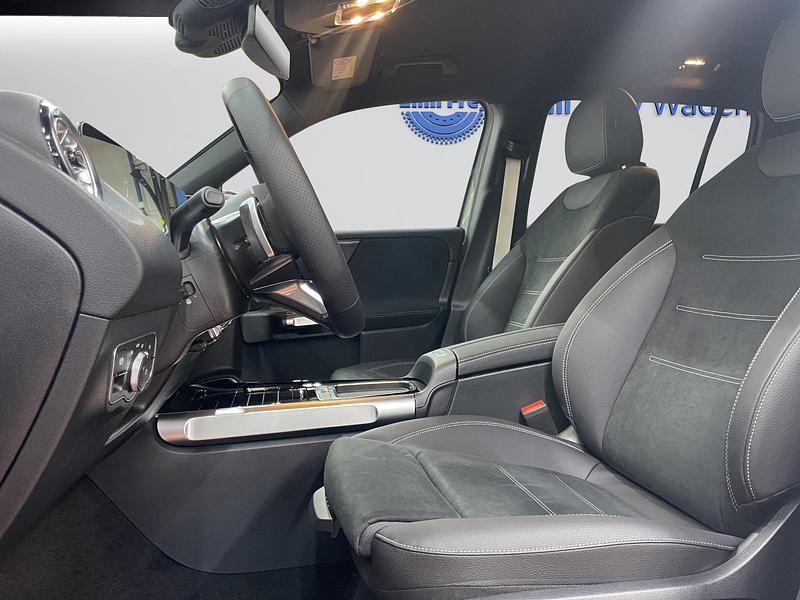 Neu Mercedes GLB220 AMG line 190 PS (139 kW) 2025 Grau SUV