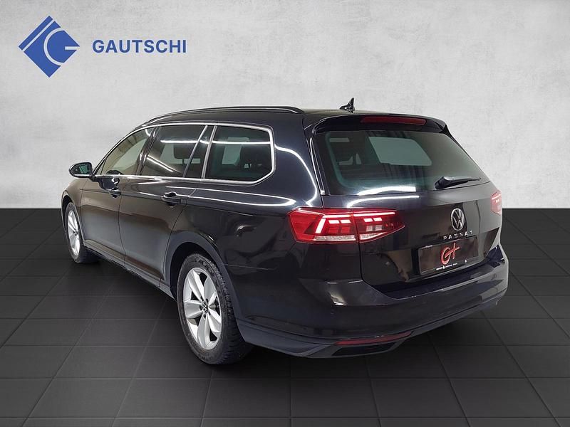 Gebraucht VW Passat Business 190 PS (139 kW) 2023 Schwarz Kombi
