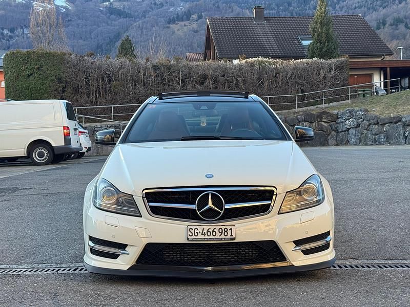 Gebraucht Mercedes C250 204 PS (150 kW) 2012 Coupé