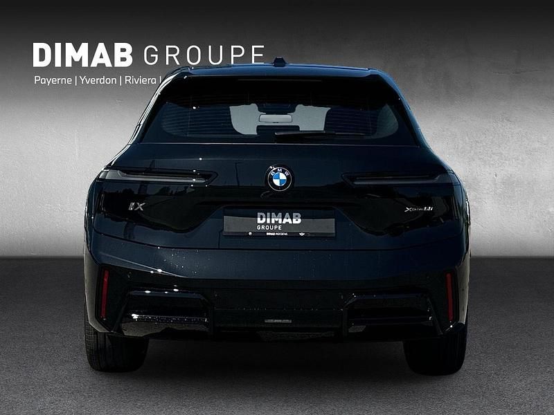 Gebraucht BMW iX M Sport 400 kW (544 PS) 2025 Schwarz SUV
