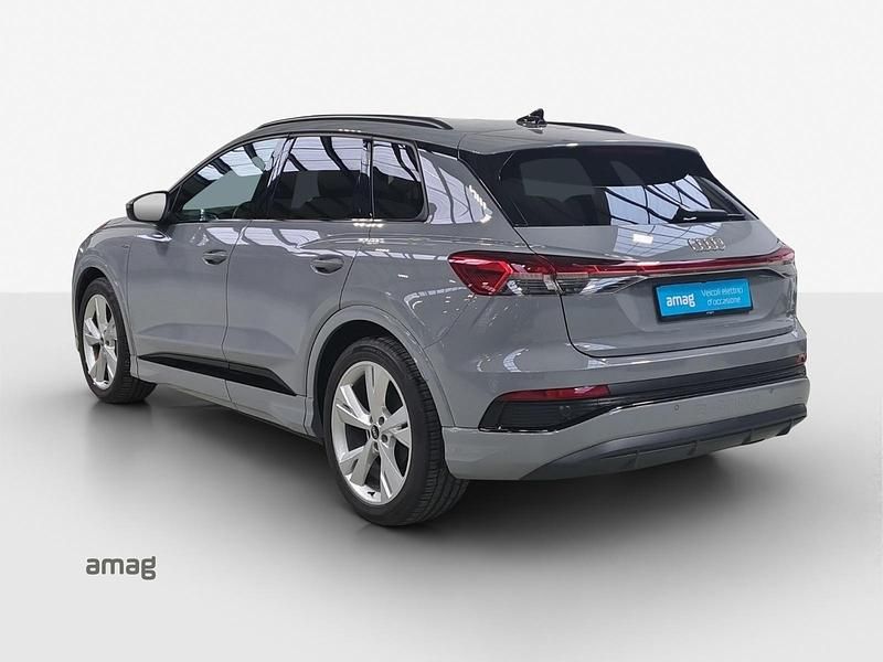 Gebraucht Audi Q4 e-tron Ambiente 219 kW (299 PS) 2021 Kieselgrau SUV