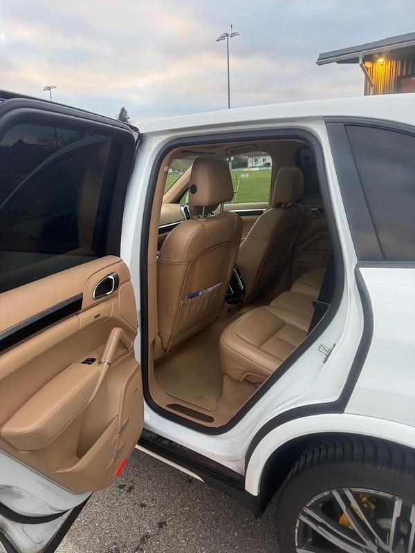 Gebraucht Porsche Cayenne Platinum Edition 262 PS (192 kW) 2016 SUV