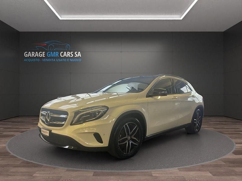 Gebraucht Mercedes GLA200 Urban 136 PS (100 kW) 2016 SUV