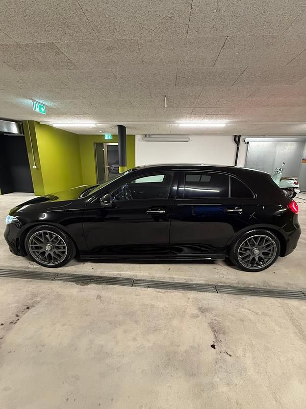 Gebraucht Mercedes A180 Night 136 PS (100 kW) 2021