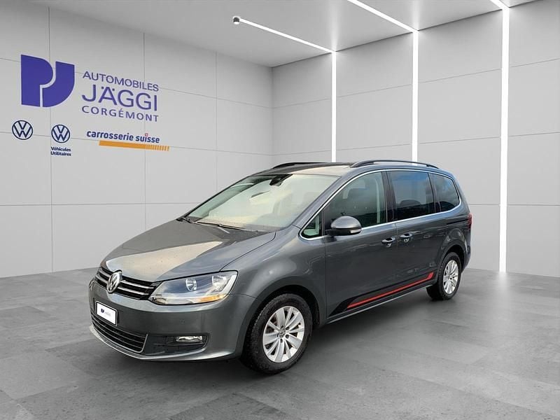 Gebraucht VW Sharan Comfortline 177 PS (130 kW) 2019 Grau Van / Kleinbus