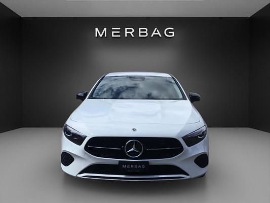 Neu Mercedes A220 190 PS (139 kW) 2025 Weiss Limousine