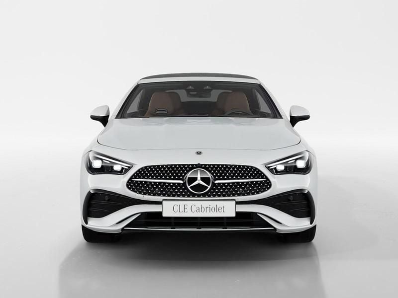 Neu Mercedes CLE450 AMG line 404 PS (297 kW) 2025 Weiss Cabrio