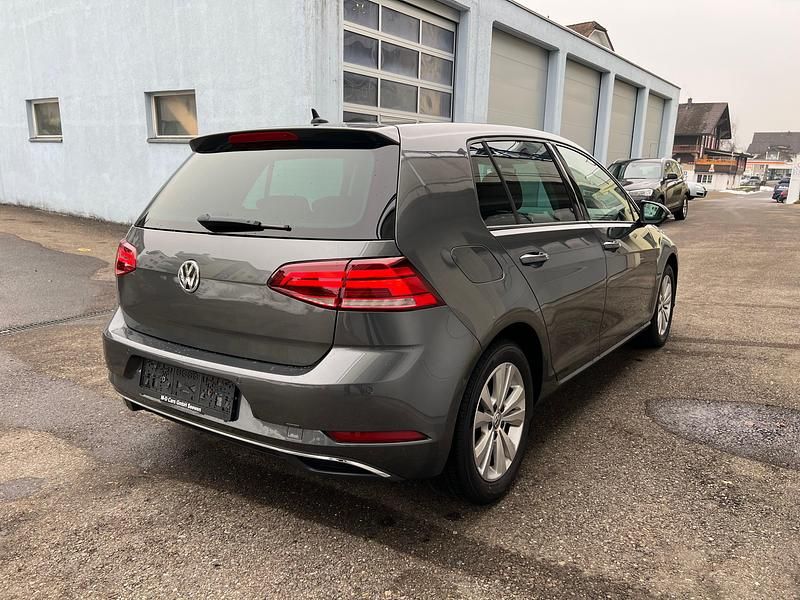 Gebraucht VW Golf VII Comfortline 125 PS (91 kW) 2017