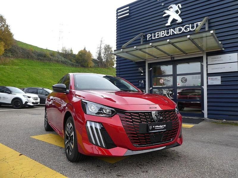 Rot Gebraucht 2024 Peugeot 208 Allure Kleinwagen | CHF 27’780 - Bild 1/4