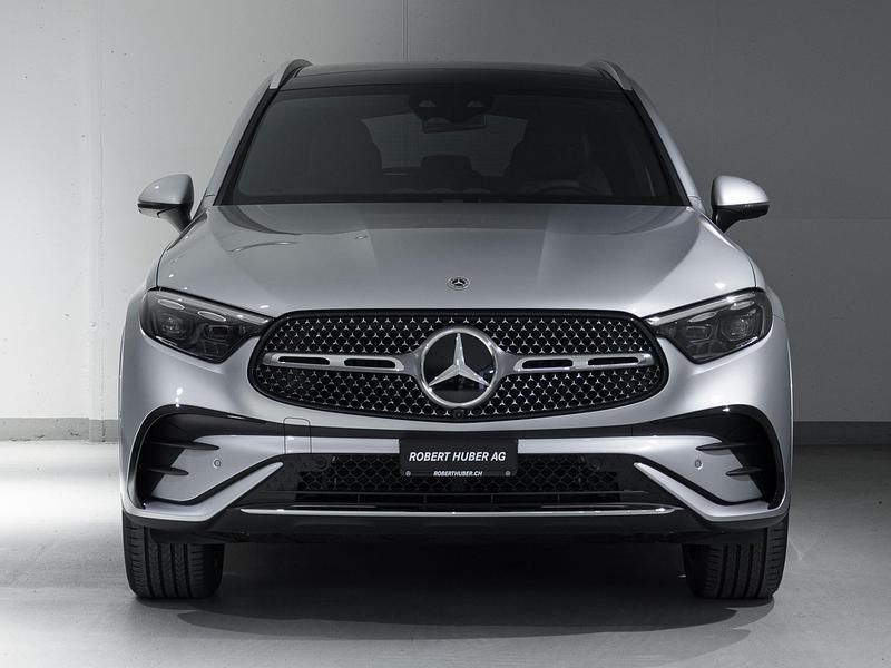 Gebraucht Mercedes GLC300e 335 PS (246 kW) 2025